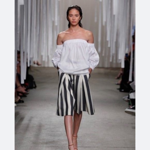 Milly of New York White Poplin Off the Shoulder Blouse - Picture 2 of 7